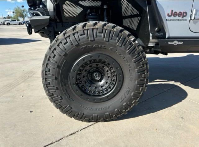 new 2024 Jeep Gladiator car, priced at $89,896