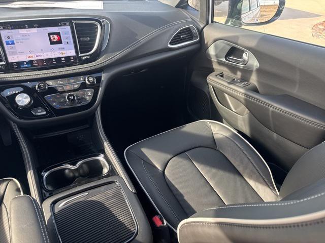 new 2026 Chrysler Pacifica car, priced at $42,399