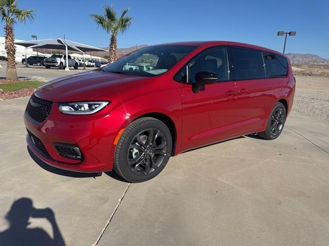 new 2026 Chrysler Pacifica car, priced at $36,999