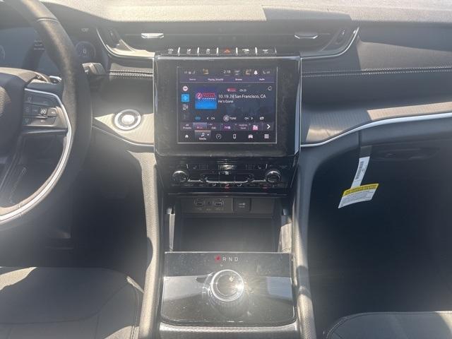 new 2025 Jeep Grand Cherokee car, priced at $36,999