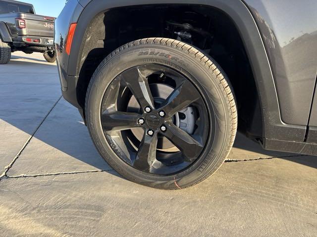 new 2025 Jeep Grand Cherokee L car, priced at $53,599