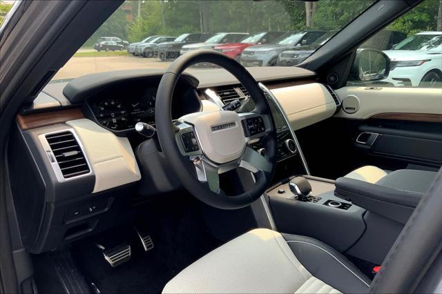 new 2024 Land Rover Discovery car, priced at $72,625