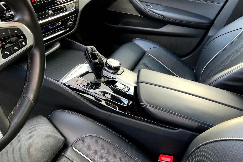used 2022 BMW M550 car, priced at $47,000