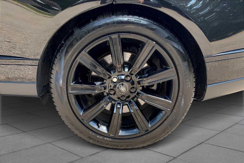 used 2022 Land Rover Range Rover car, priced at $57,000
