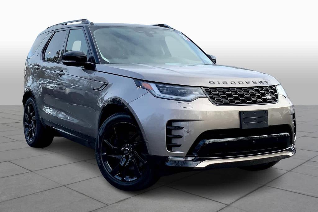 new 2025 Land Rover Discovery car, priced at $79,535