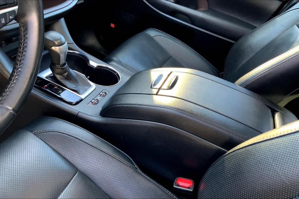 used 2019 Toyota Highlander car, priced at $33,000