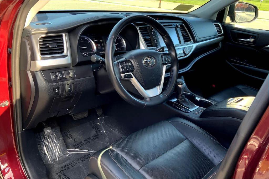 used 2019 Toyota Highlander car, priced at $33,000