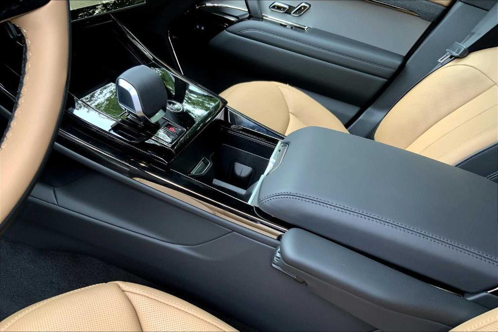 new 2025 Land Rover Range Rover Sport car, priced at $103,165
