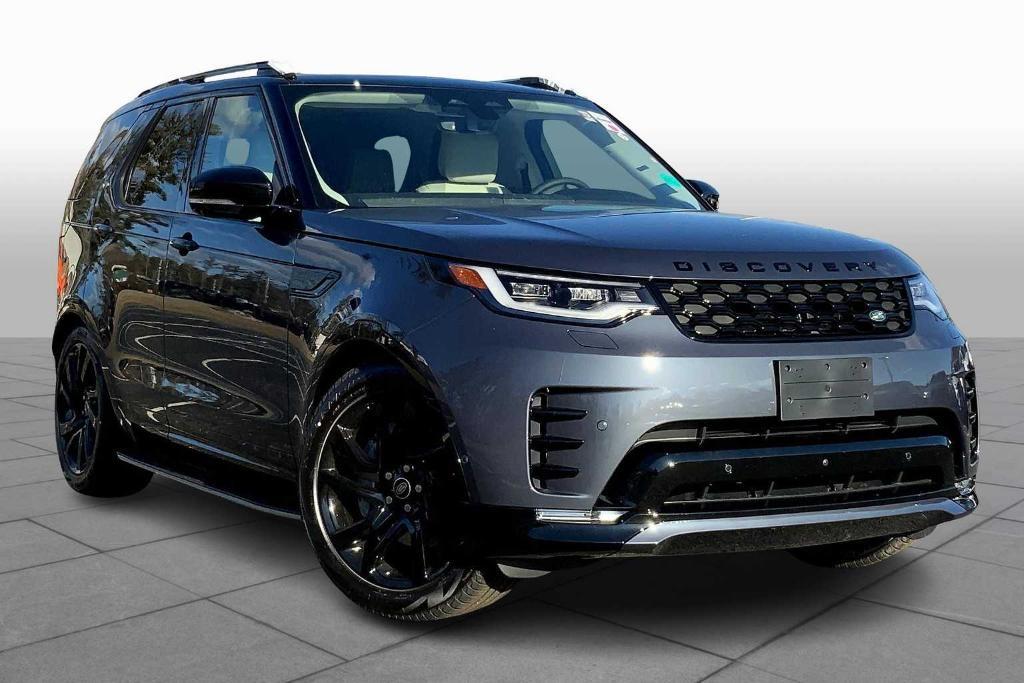 new 2025 Land Rover Discovery car, priced at $72,935