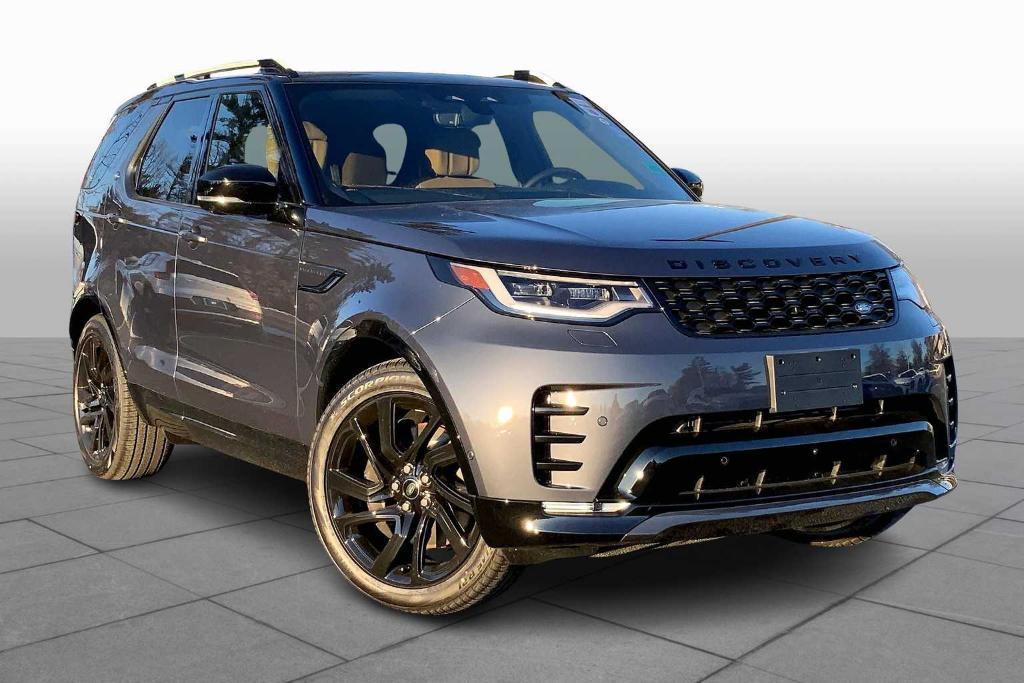 new 2025 Land Rover Discovery car, priced at $79,685