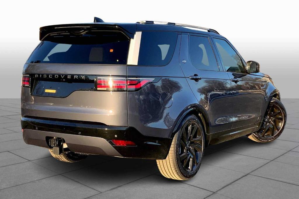 new 2025 Land Rover Discovery car, priced at $79,685