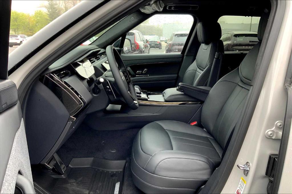 new 2025 Land Rover Range Rover Sport car, priced at $130,870