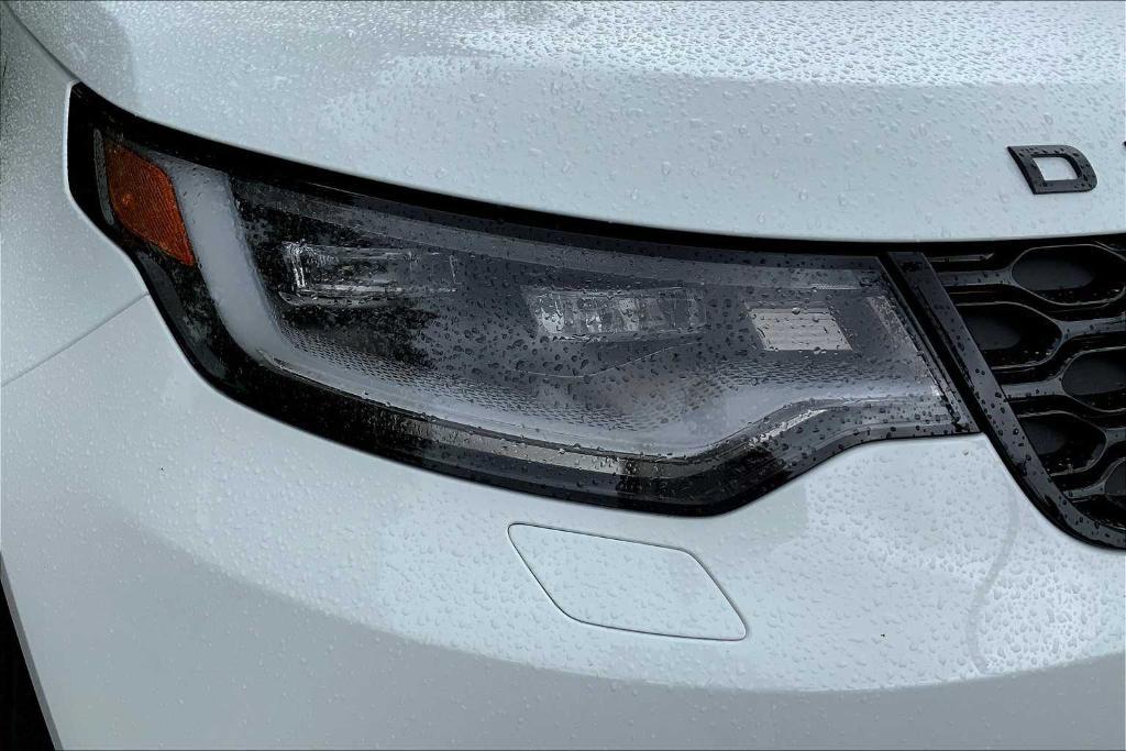new 2025 Land Rover Discovery car, priced at $74,135