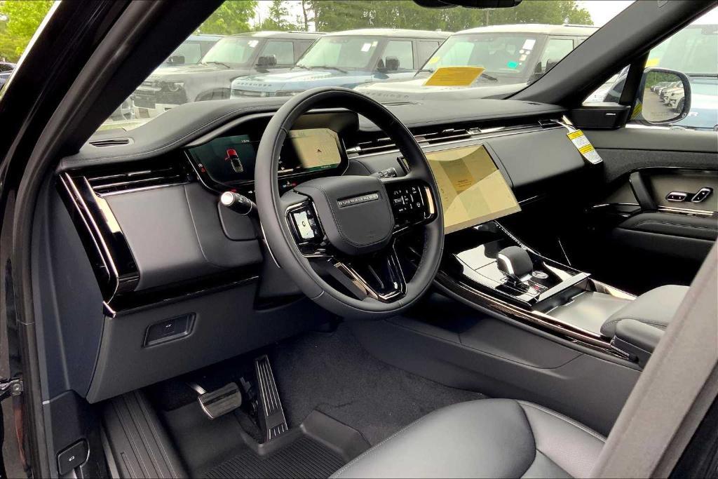 new 2025 Land Rover Range Rover Sport car, priced at $103,335
