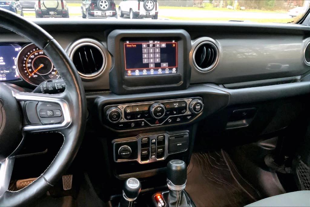 used 2021 Jeep Wrangler Unlimited car, priced at $29,397