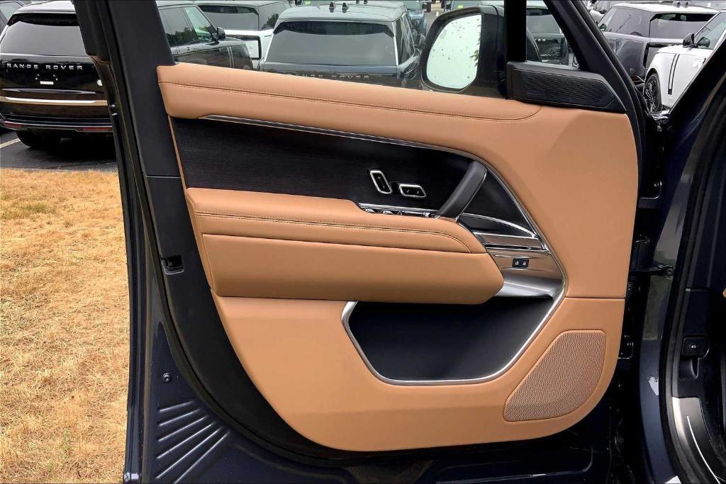 new 2025 Land Rover Range Rover car, priced at $134,475