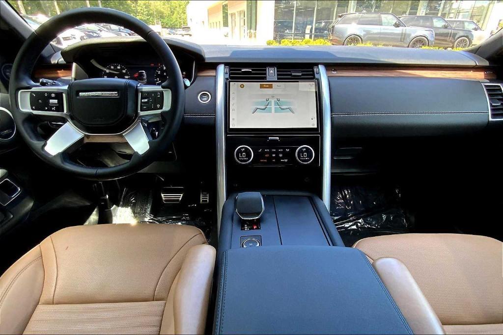 used 2025 Land Rover Discovery car, priced at $65,000