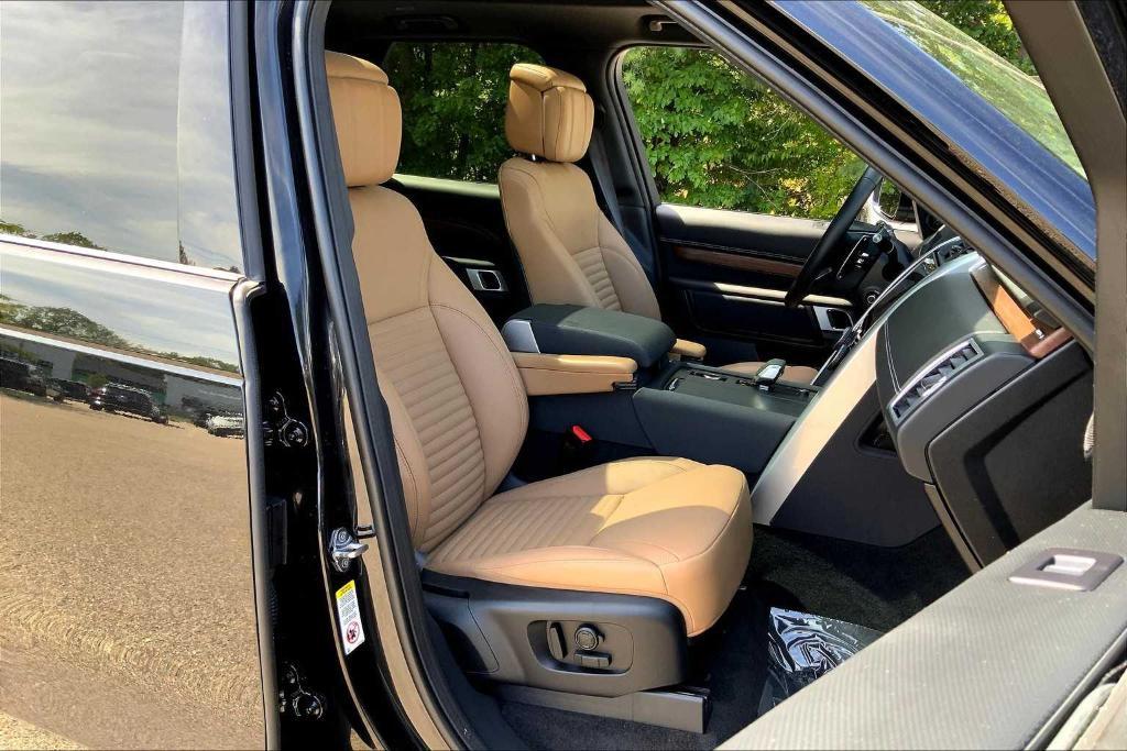 used 2025 Land Rover Discovery car, priced at $65,000