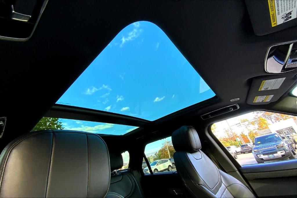 used 2025 Land Rover Range Rover Sport car, priced at $92,000