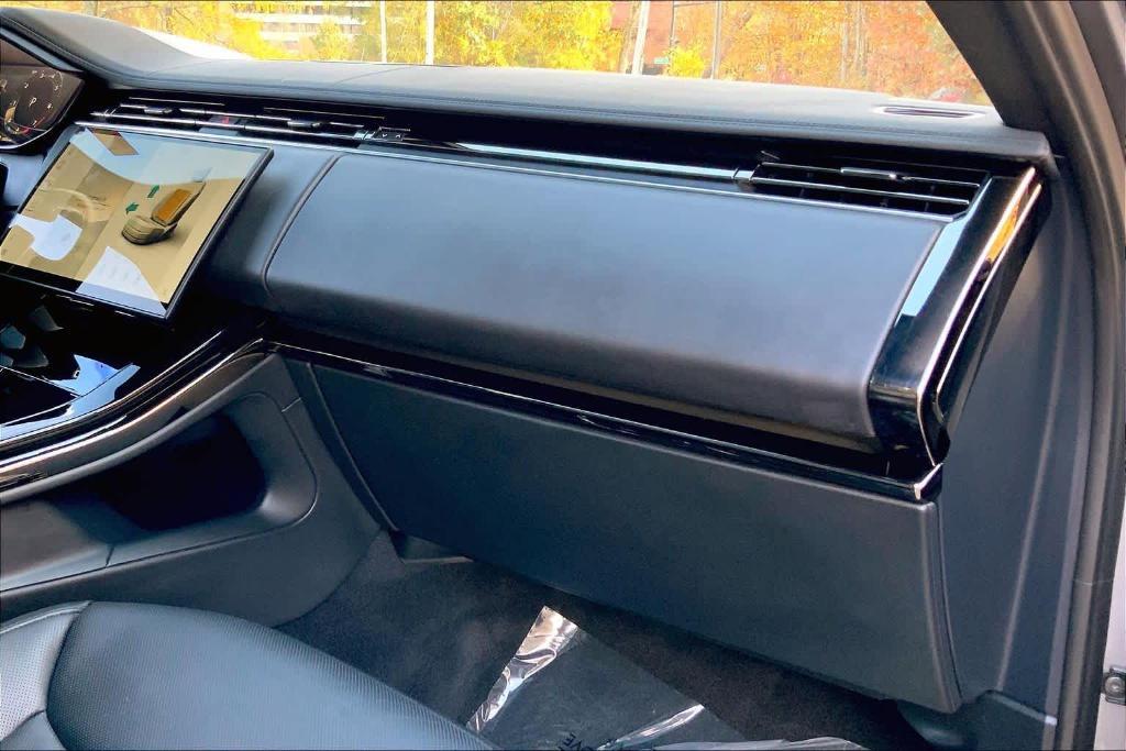 used 2025 Land Rover Range Rover Sport car, priced at $92,000