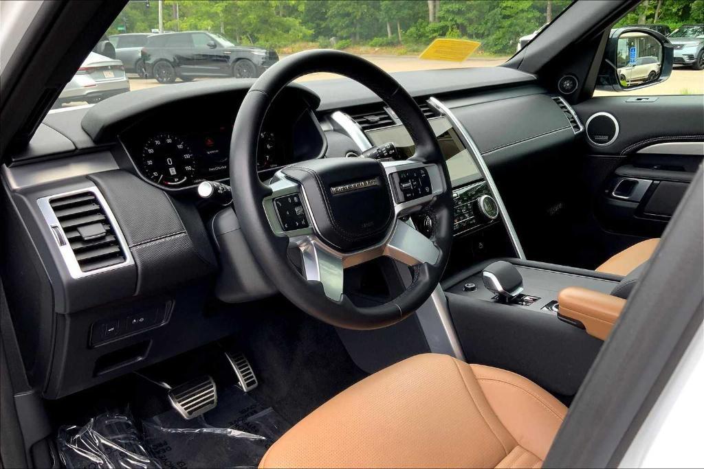 used 2024 Land Rover Discovery car, priced at $56,000