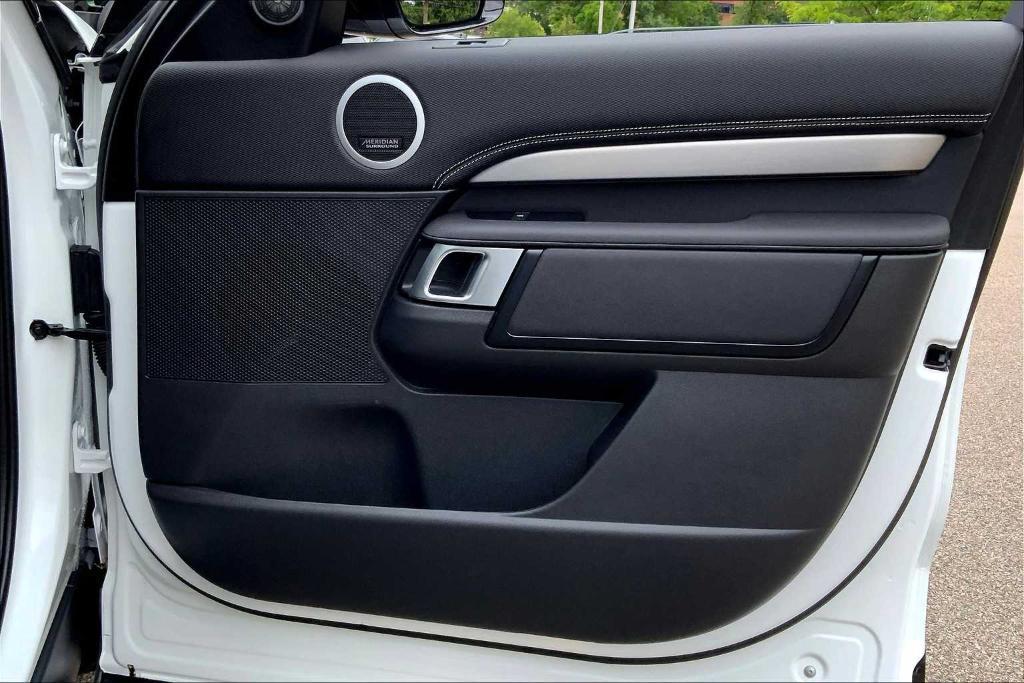 used 2024 Land Rover Discovery car, priced at $56,000