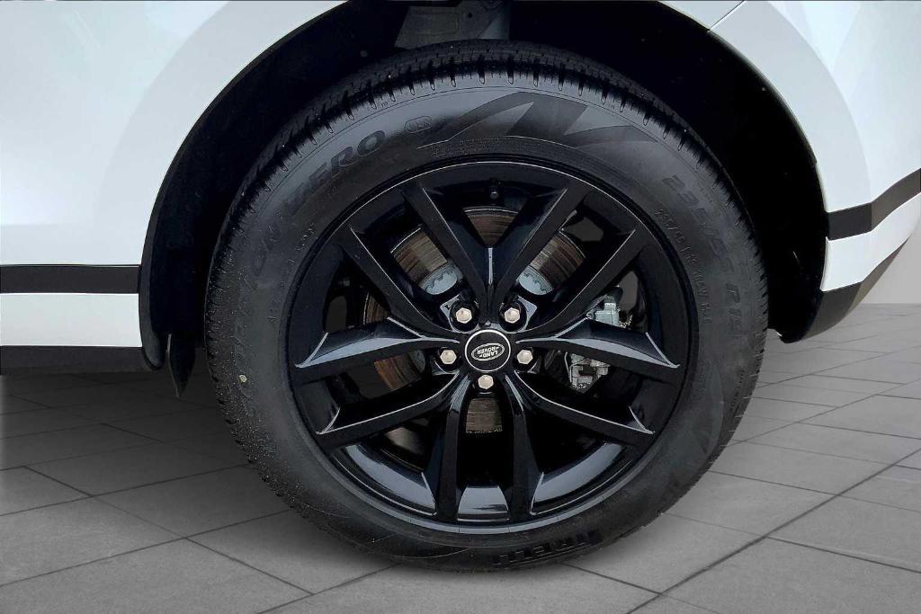 used 2025 Land Rover Range Rover Evoque car, priced at $45,000