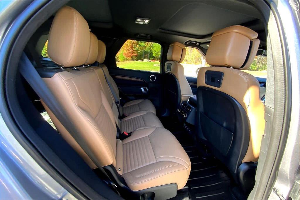 used 2025 Land Rover Discovery car, priced at $60,000