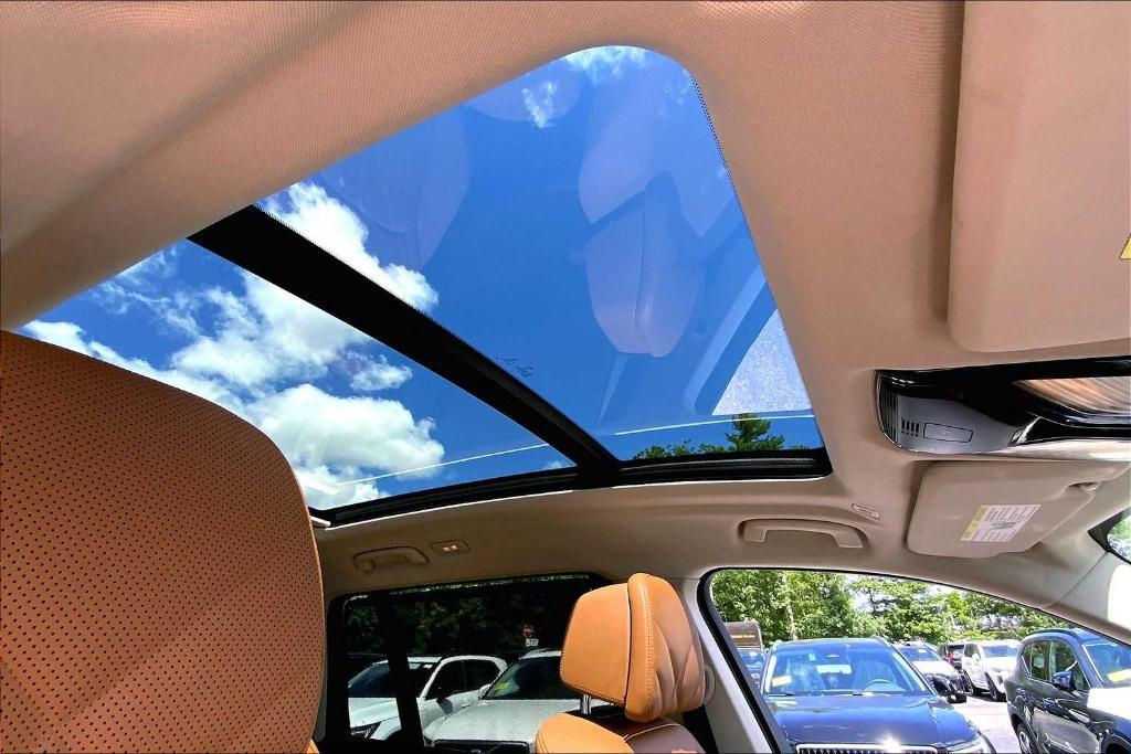 used 2023 BMW X7 car, priced at $67,900