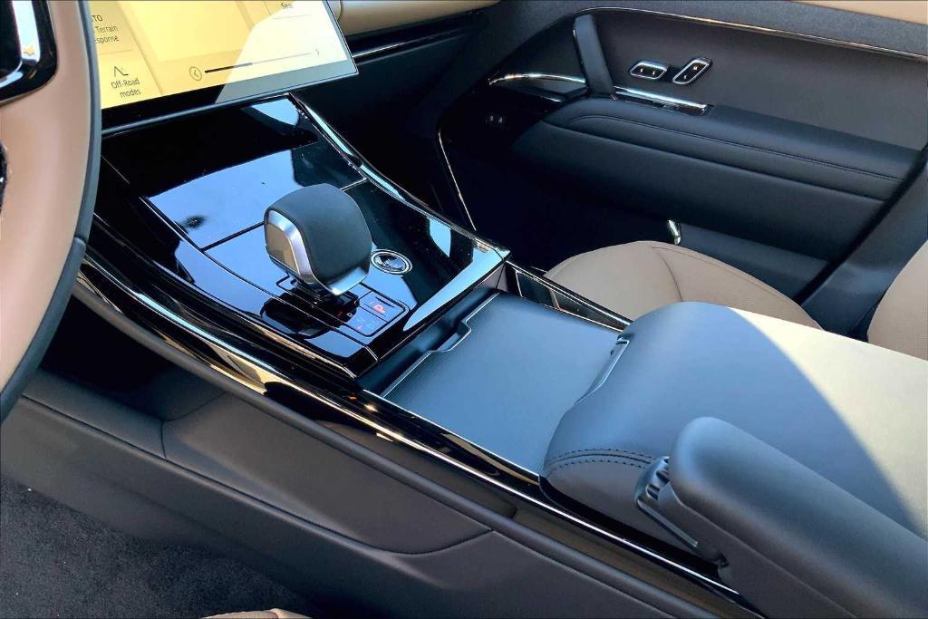 new 2025 Land Rover Range Rover Sport car, priced at $112,025