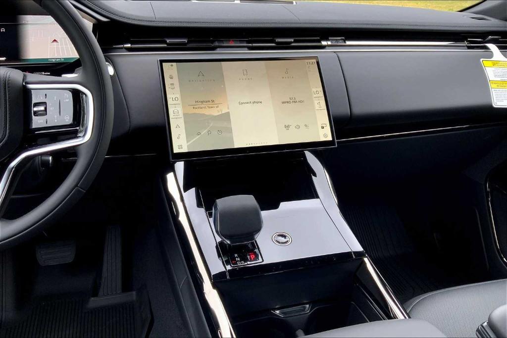 new 2025 Land Rover Range Rover Sport car, priced at $95,010