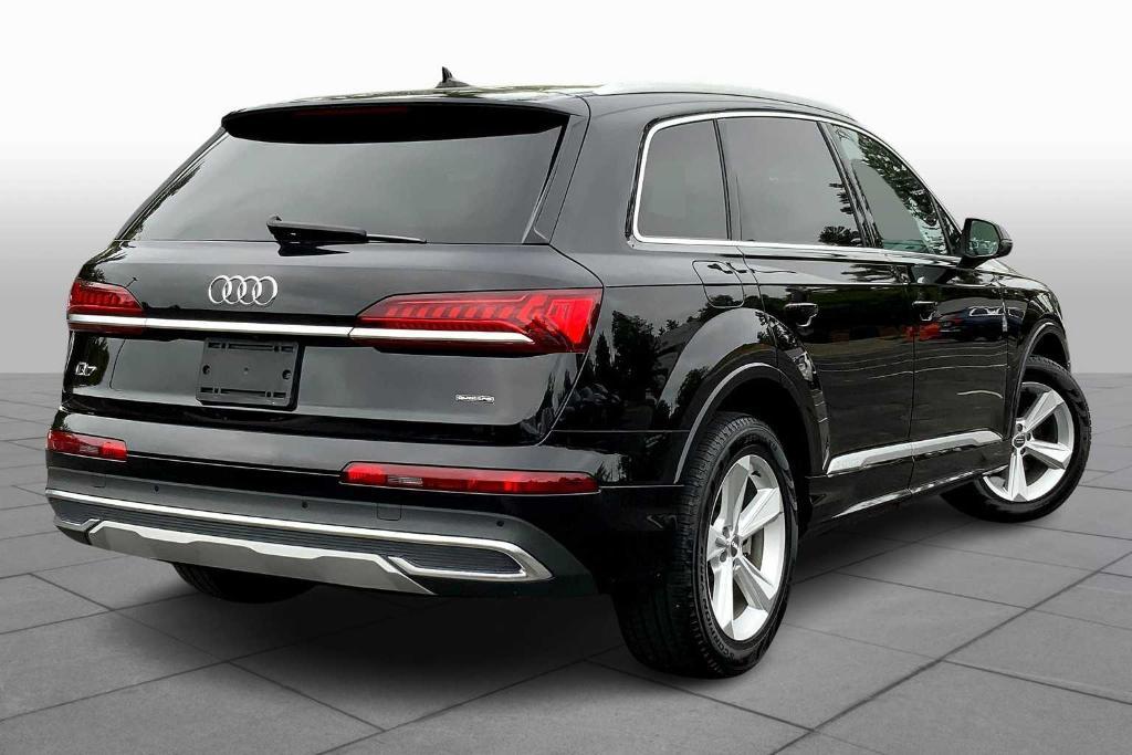 used 2020 Audi Q7 car, priced at $28,500