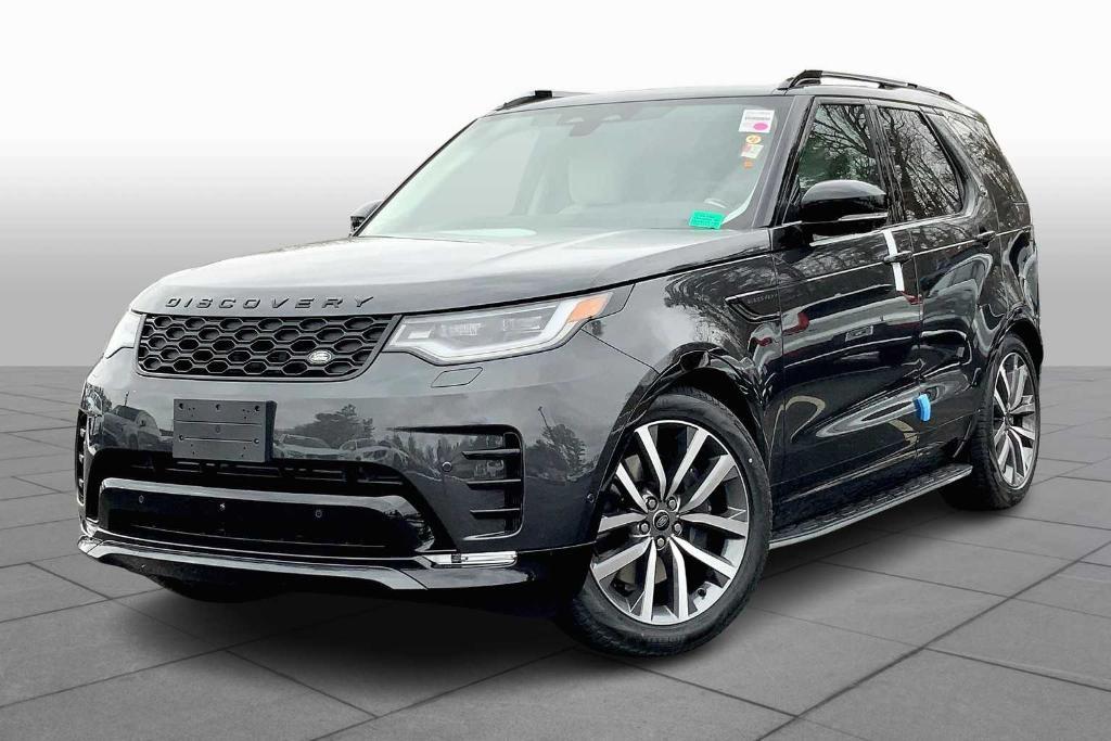 new 2025 Land Rover Discovery car, priced at $78,885