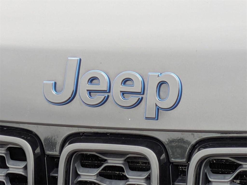 used 2018 Jeep Grand Cherokee car, priced at $13,295
