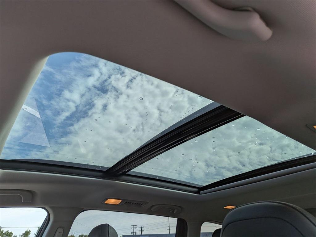 used 2022 Subaru Ascent car, priced at $25,095