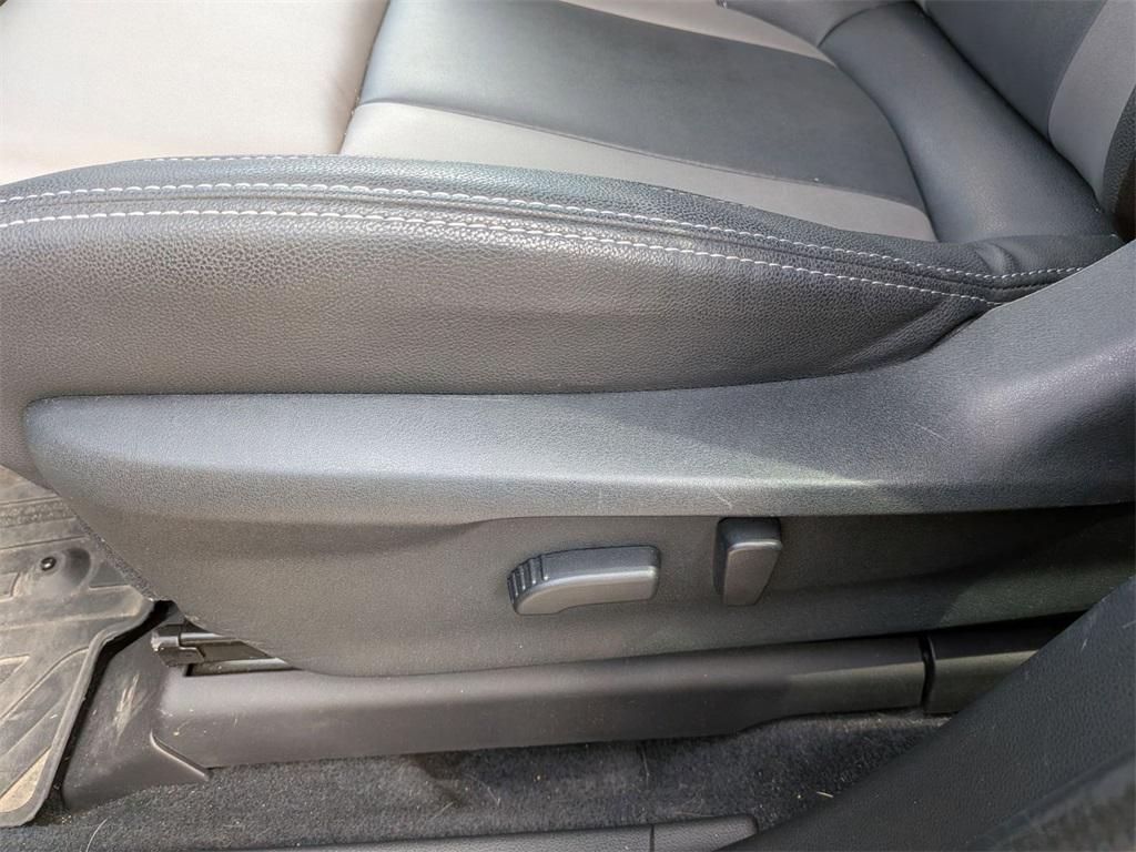 used 2022 Subaru Ascent car, priced at $25,095