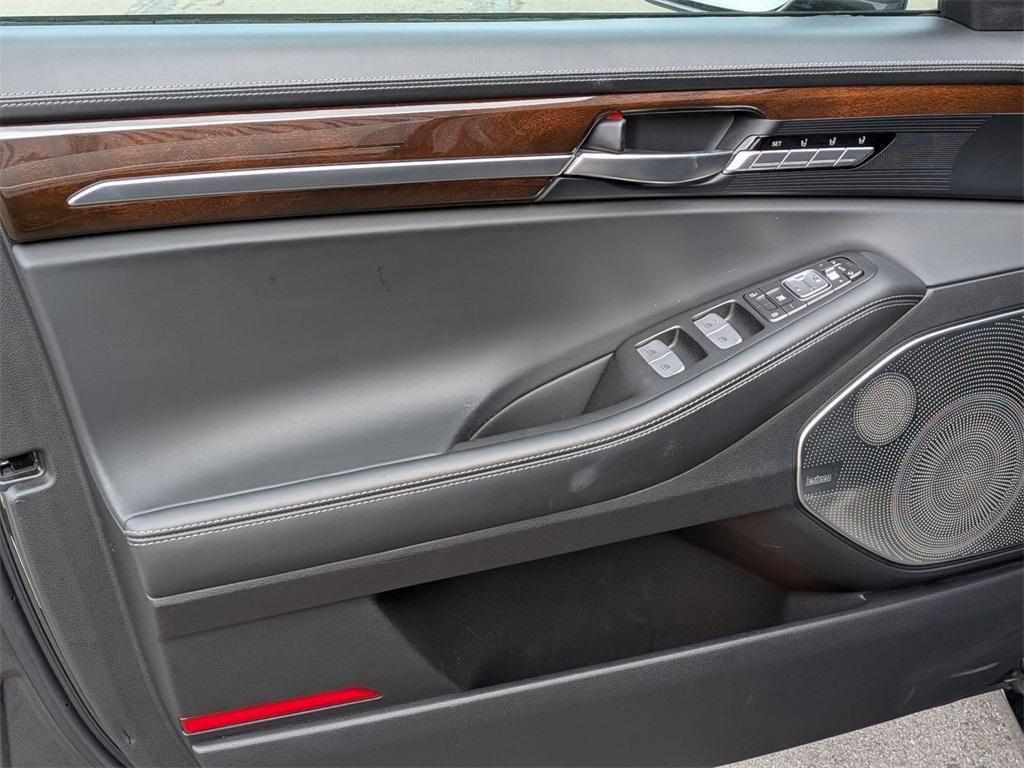 used 2019 Genesis G90 car, priced at $29,895