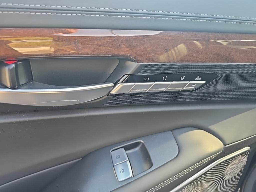 used 2019 Genesis G90 car, priced at $30,895