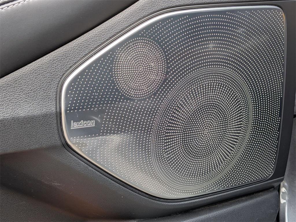 used 2019 Genesis G90 car, priced at $29,895