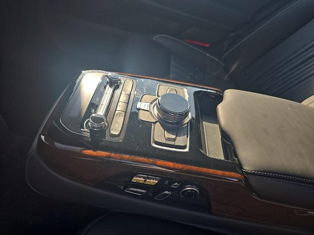 used 2019 Genesis G90 car, priced at $30,895
