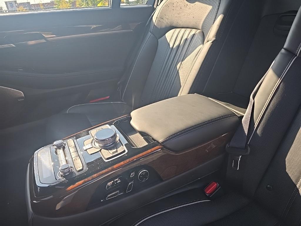 used 2019 Genesis G90 car, priced at $30,895