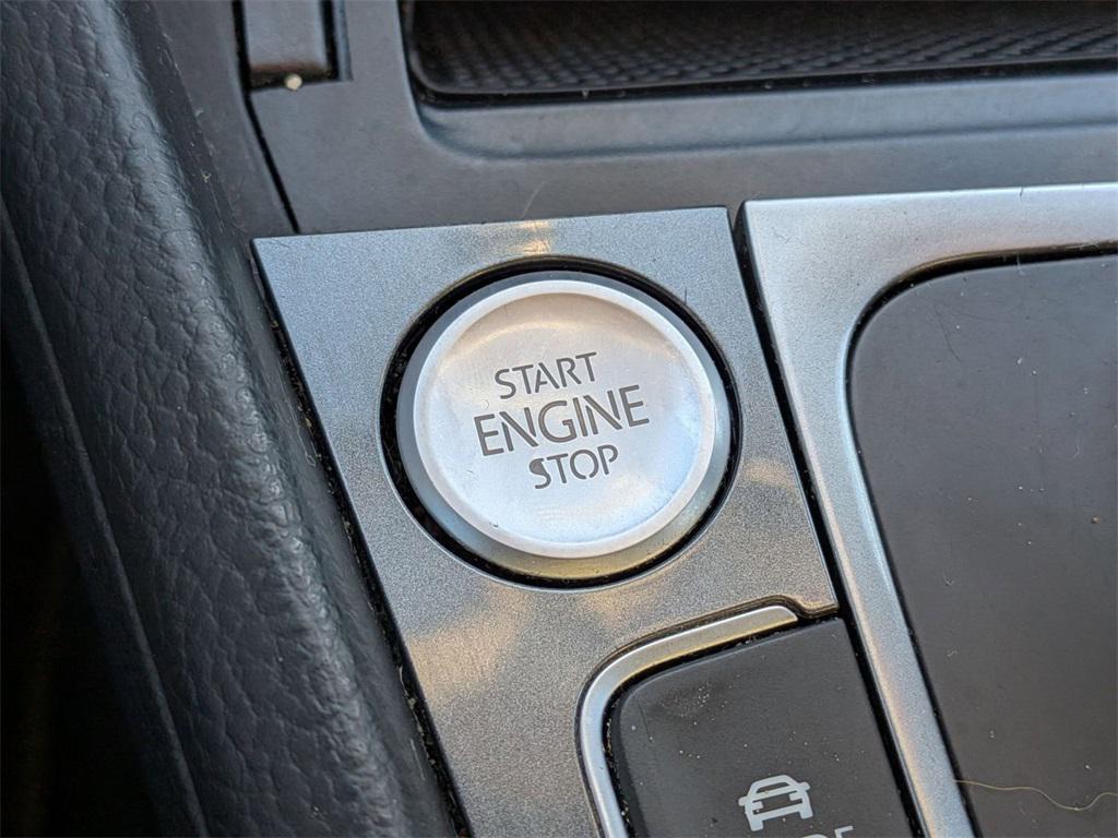 used 2016 Volkswagen e-Golf car, priced at $9,995