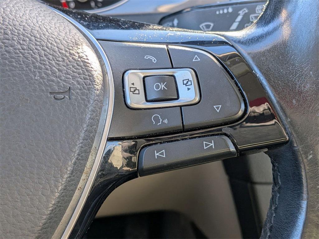 used 2016 Volkswagen e-Golf car, priced at $9,995