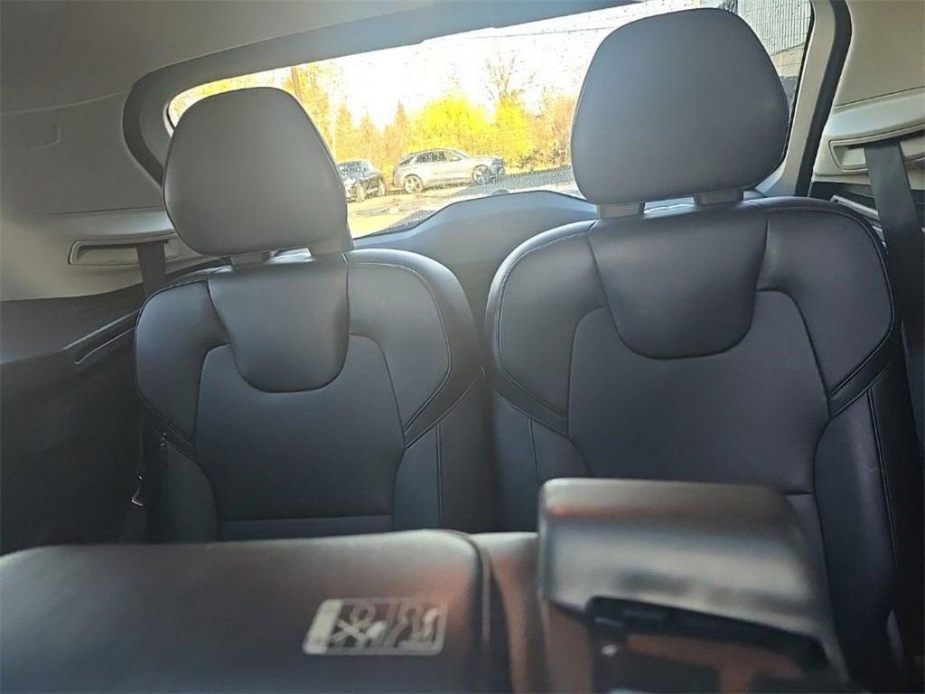 used 2018 Volvo XC90 car, priced at $15,895