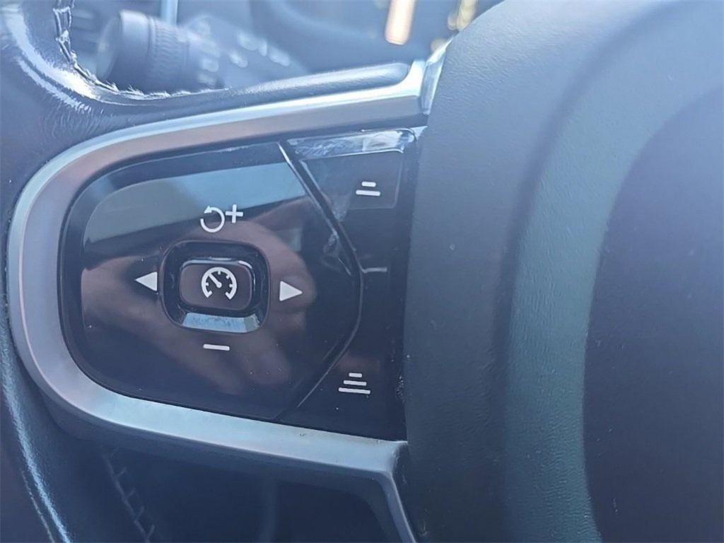 used 2018 Volvo XC90 car, priced at $15,895