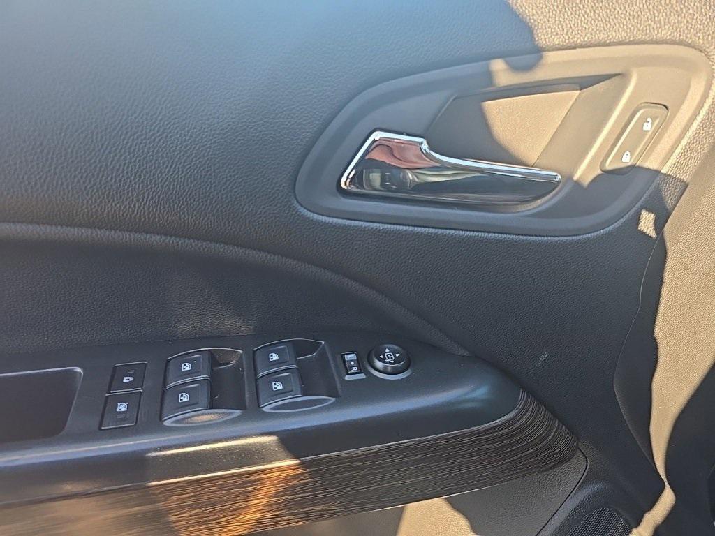 used 2020 GMC Canyon car, priced at $29,975