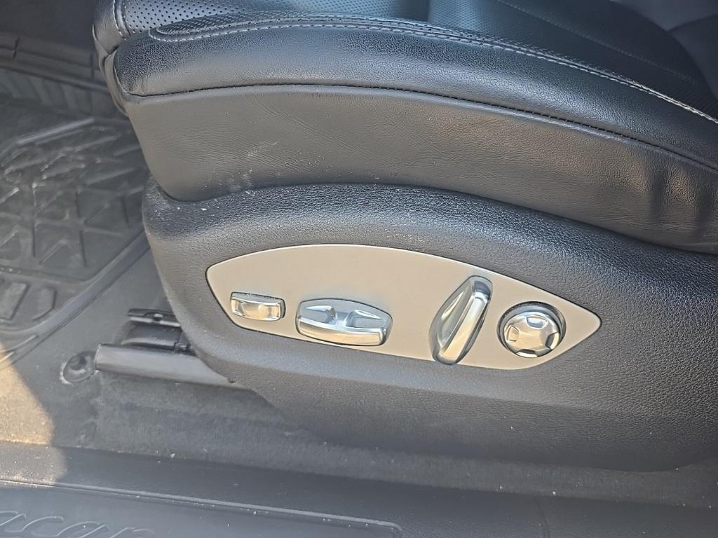 used 2020 Porsche Macan car, priced at $36,095