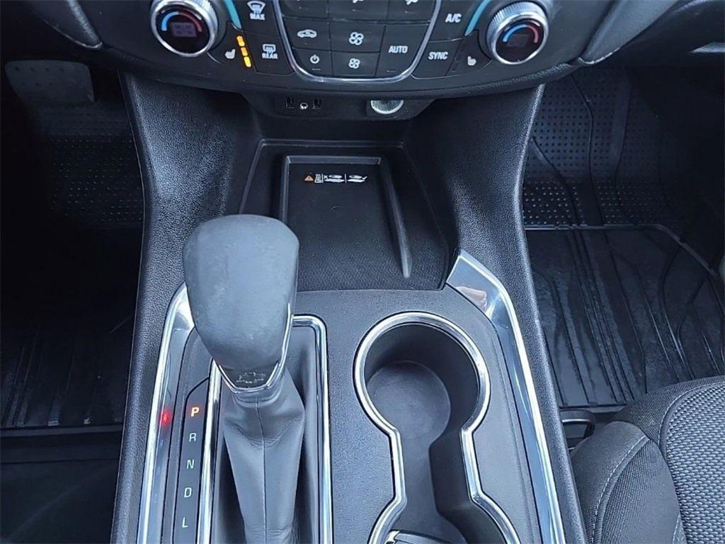 used 2023 Chevrolet Traverse car, priced at $30,195