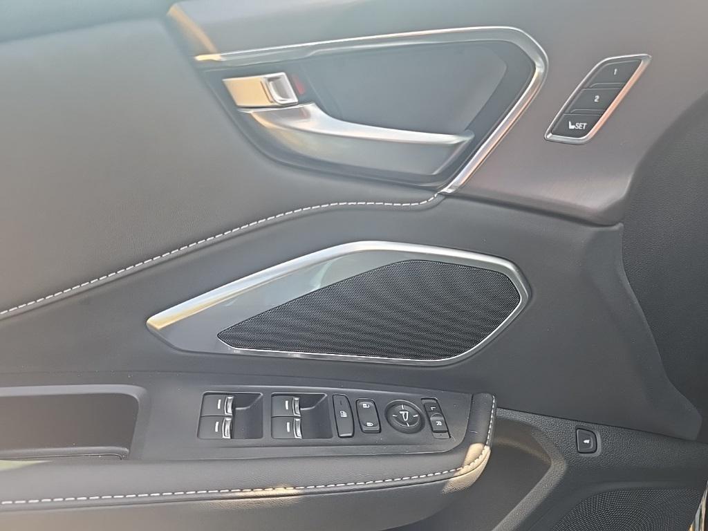 used 2025 Acura RDX car, priced at $39,995