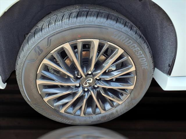 new 2025 INFINITI QX80 car, priced at $113,205